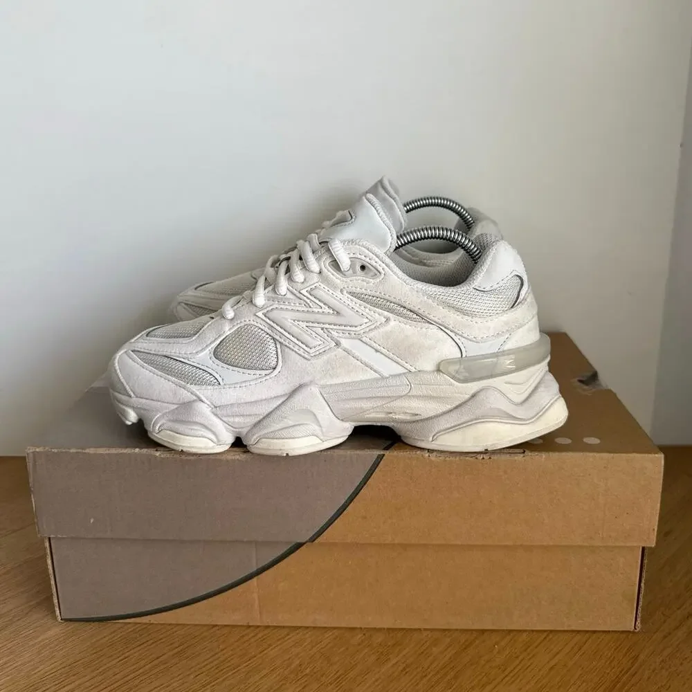 New Balance 9060 ‘Reflection’ Kids Sneakers- SZ 4.5 Y- 6 W